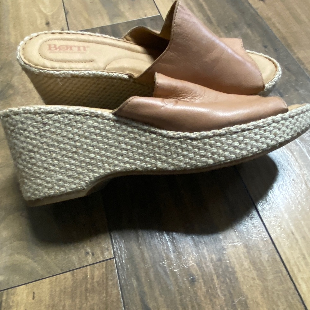 Born Shoes Wedge sz 10 women's